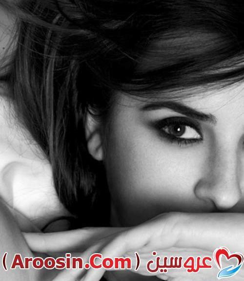 ژست عکس سلفی دخترونه برای پروفایل