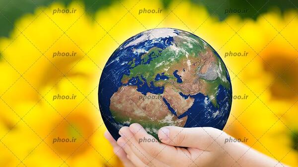 عکس کره زمین با نام قاره ها