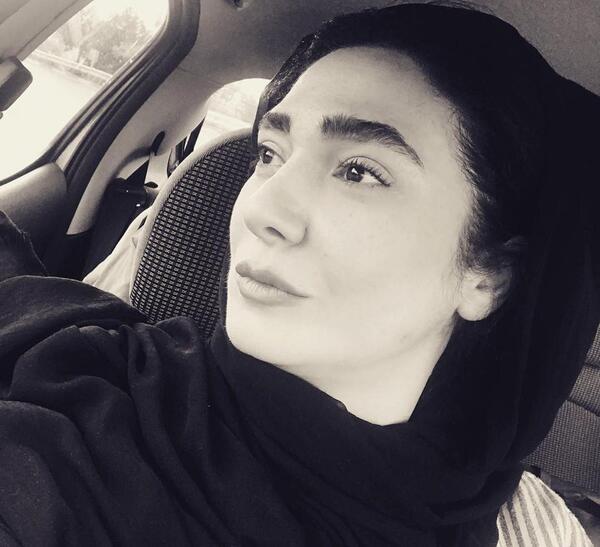 عکس سلفی مینا وحید