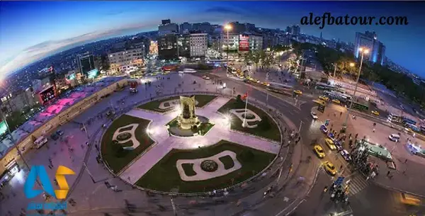 عکس رضا شاه در میدان تکسیم