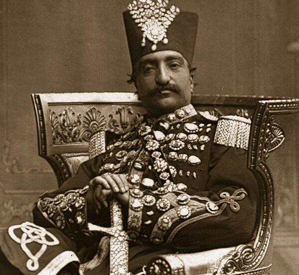 عکس آرامگاه جیران