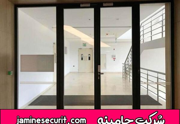عکس شیشه سکوریت مغازه