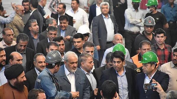 عکس حسن مطهری ذوب آهن پاسارگاد