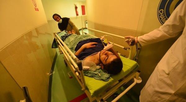 عکس چاقو خوردن دست