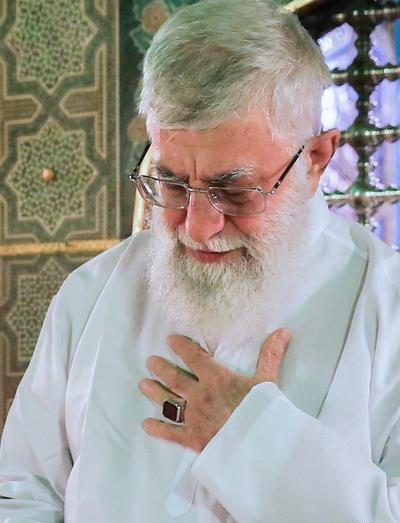 عکس رهبری غبارروبی