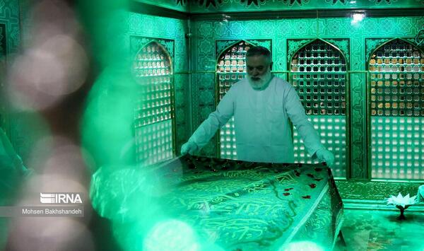 عکس رهبری غبارروبی