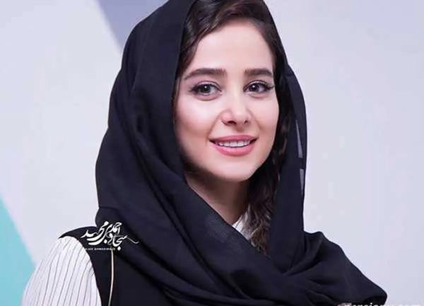 عکس الناز حبیبی و همسرش و فرزندش