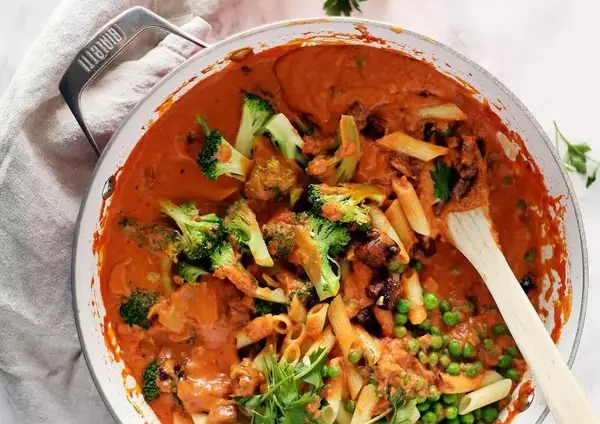 عکس خورشت کلم بروکلی