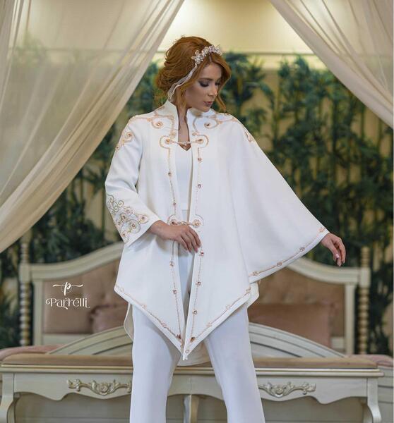 عکس مدل مانتو بلند یقه اخوندی