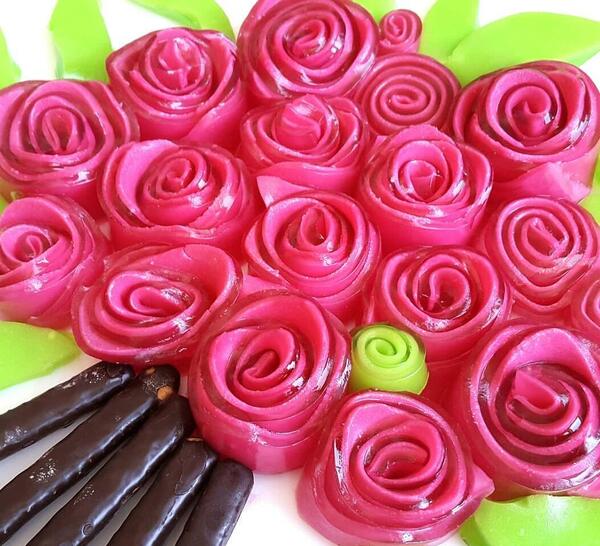 عکس ژله رولی گل رز