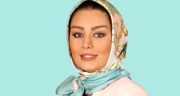 عکس آتوسا در فیلم نیسان آبی