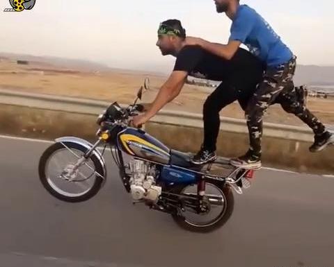 عکس موتور هوندا ۱۲۵ تصادفی