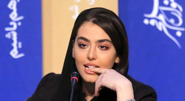 عکس ریحانه پارسا با آرایش