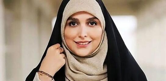 عکس مجری خوشمزه