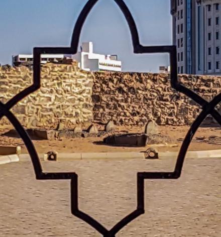 عکس غربت قبرستان بقیع