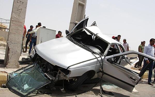 عکس پژو پارس که تصادف کرده