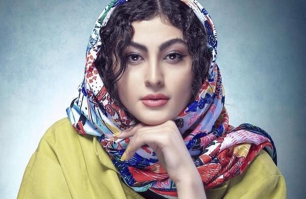 عکس مینا وحید و مریم مومن