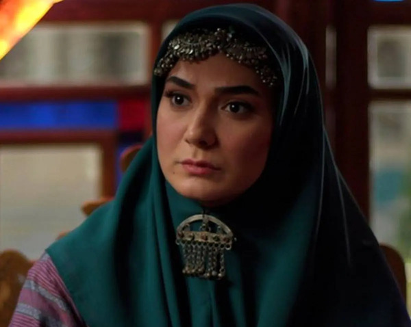 عکس مینا وحید و مریم مومن