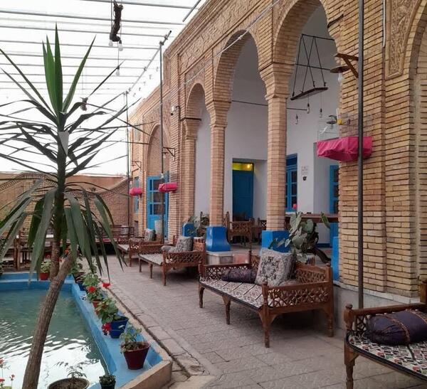 عکس عمارت جیران