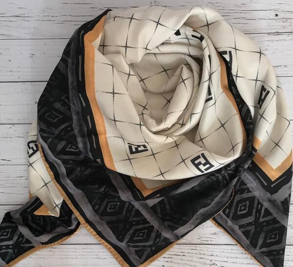 عکس روسری فندی