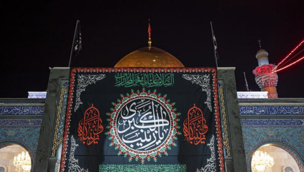 عکس حاج قاسم کنار حرم حضرت زینب