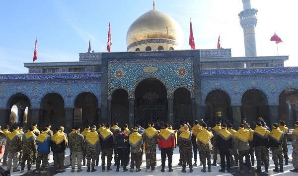 عکس حاج قاسم کنار حرم حضرت زینب