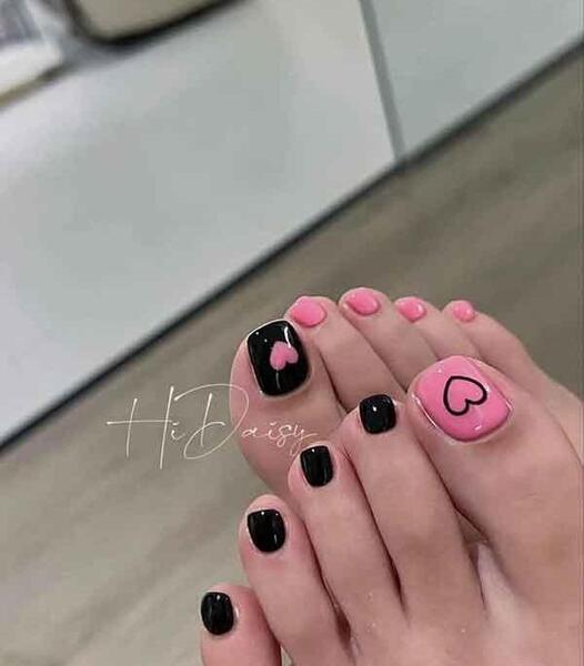 عکس طرح لاک ناخن پا