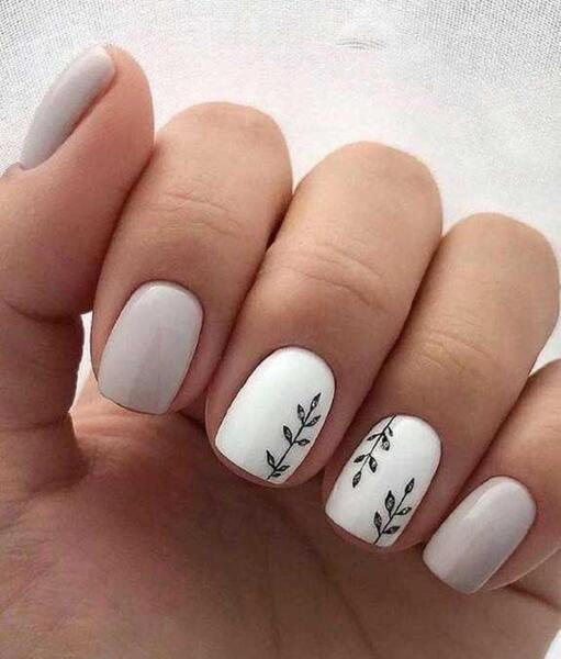 عکس مدل ناخن ساده سفید