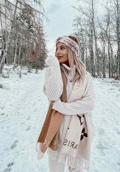 ژست برای عکس زمستانی