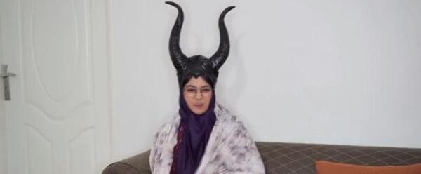 عکس خنده دار آناهیتا
