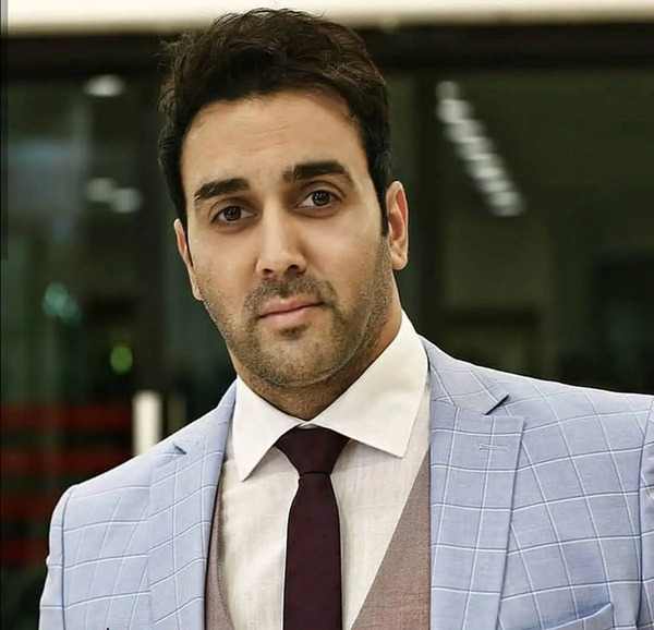 عکس لاکچری پوریا پورسرخ
