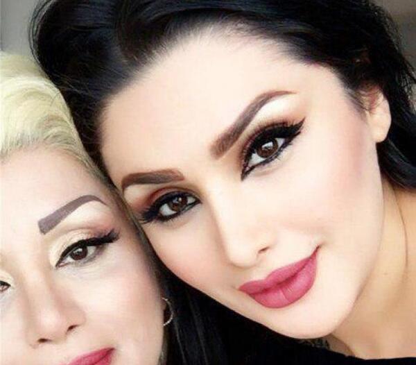 عکس دنیا جهانبخت و برادرش