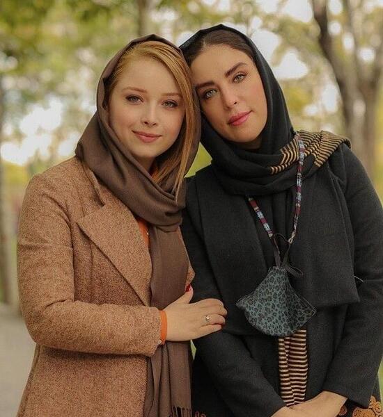 عکس لادن سلیمانی و خواهرش