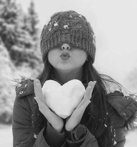 عکس سیاه و سفید اژدها