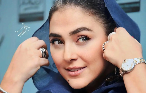 عکس دختر یعنی چشم و چراغ خونه