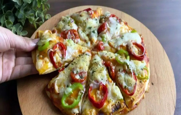 عکس پیتزا غول پیکر