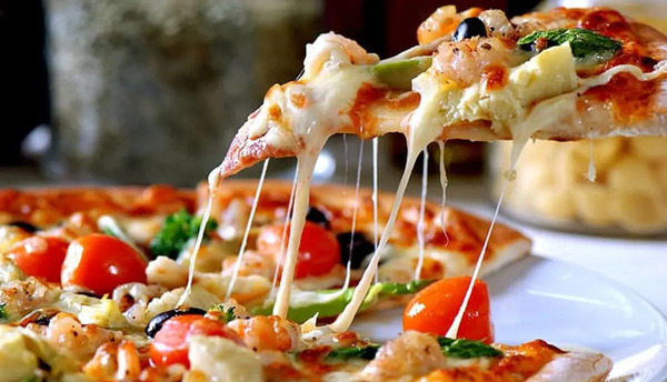 عکس پیتزا غول پیکر