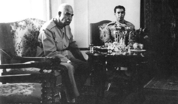 عکسی از رضا شاه