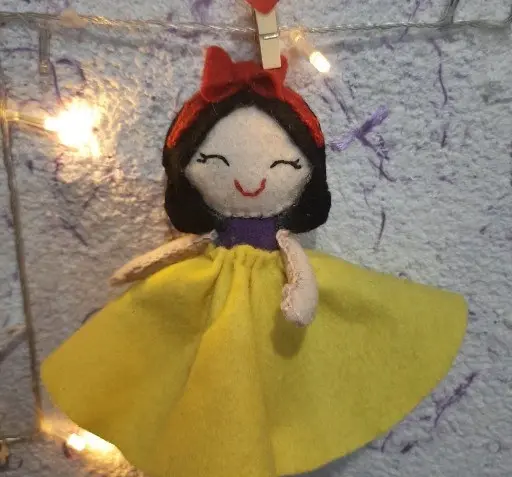 عکس عروسک نمدی سفید برفی