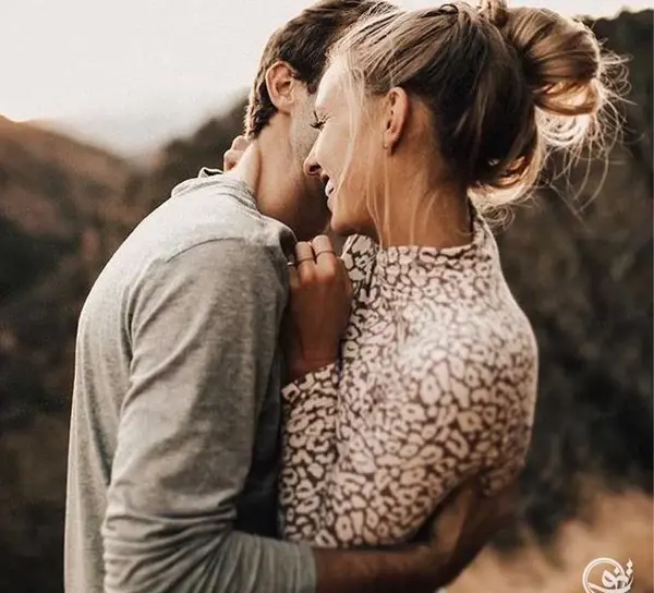 عکس دونفره عاشقانه لب دادن