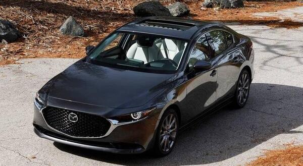 عکس ماشین mazda 3sedan