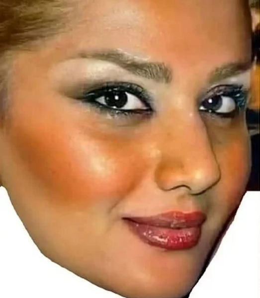 عکس دنیا جهانبخت چند سال دارد