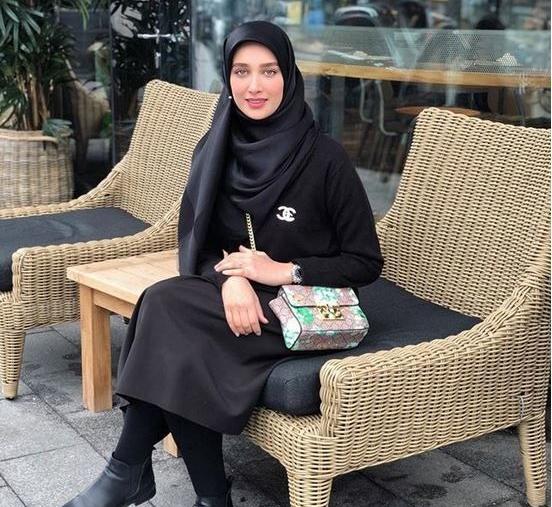 عکسهای ریحانه پارسا با چادر
