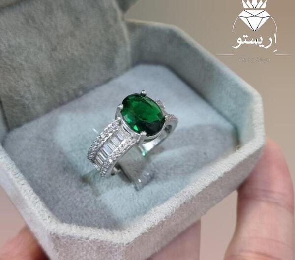 عکس نگین زمردی