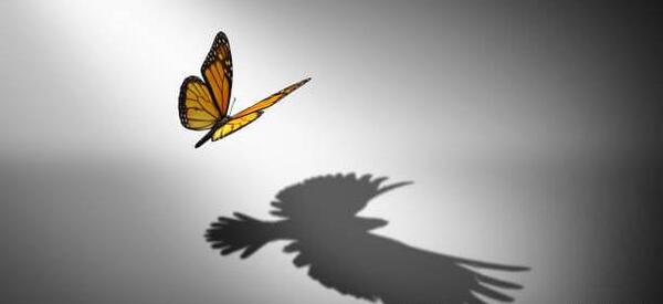 عکس نوشته اعتماد به نفس کاذب