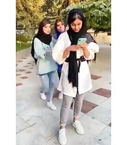 عکس نیکا فلاحی و دیانا و عسل
