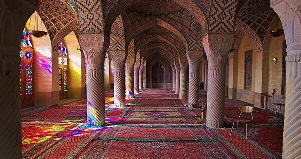 عکس ایران صورتی