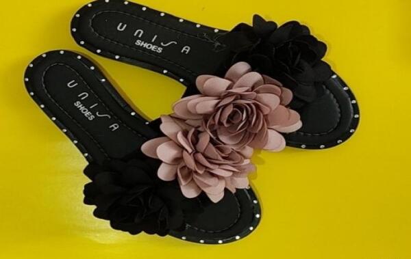 عکس دمپایی دخترانه گلدار