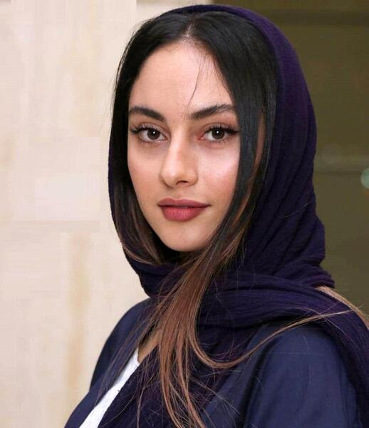 عکس بازیگر ترلان پروانه جدید
