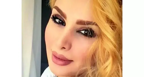 عکس دنیا جهانبخت و فرزندش